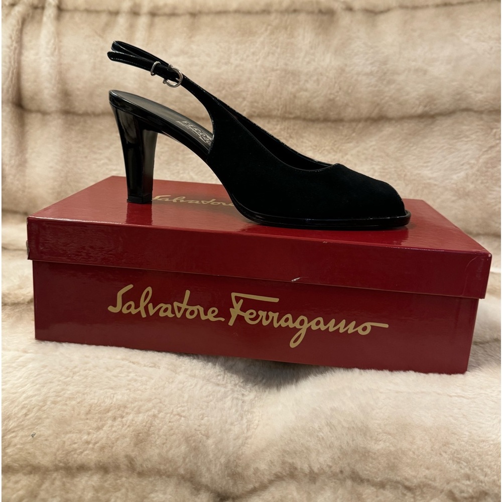 Salvatore Ferragamo Galan peep toe pumps black suede size 9C